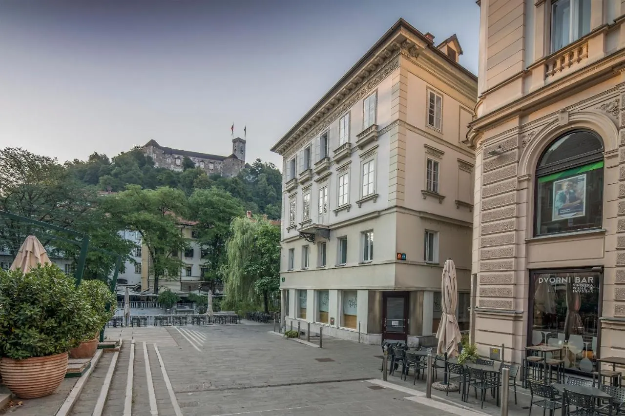 Karinatura Ljubljana Slovenia