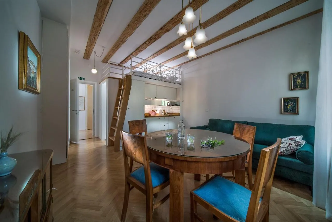 Apartment Karinatura Ljubljana